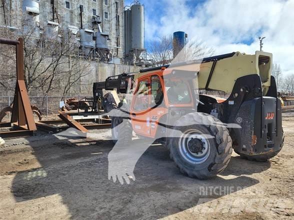 JLG 1255 Teleskopski viljuškari