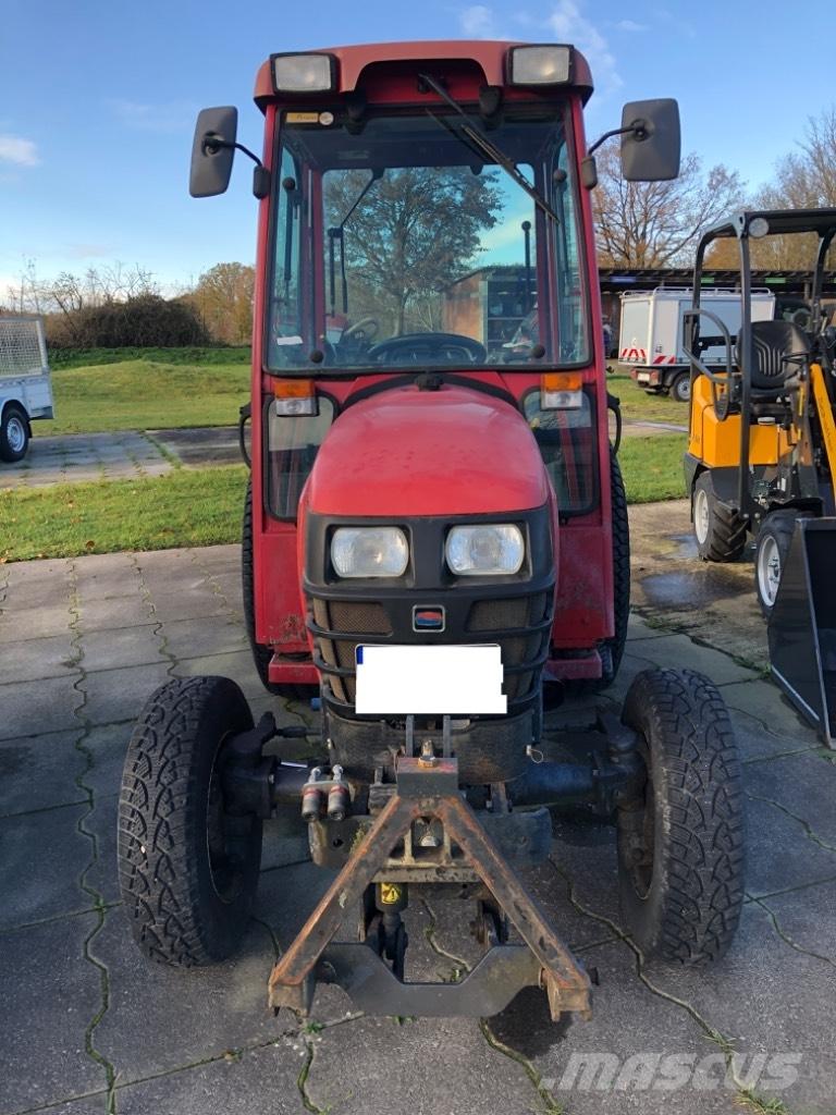 Shibaura ST 330 HST Manji traktori