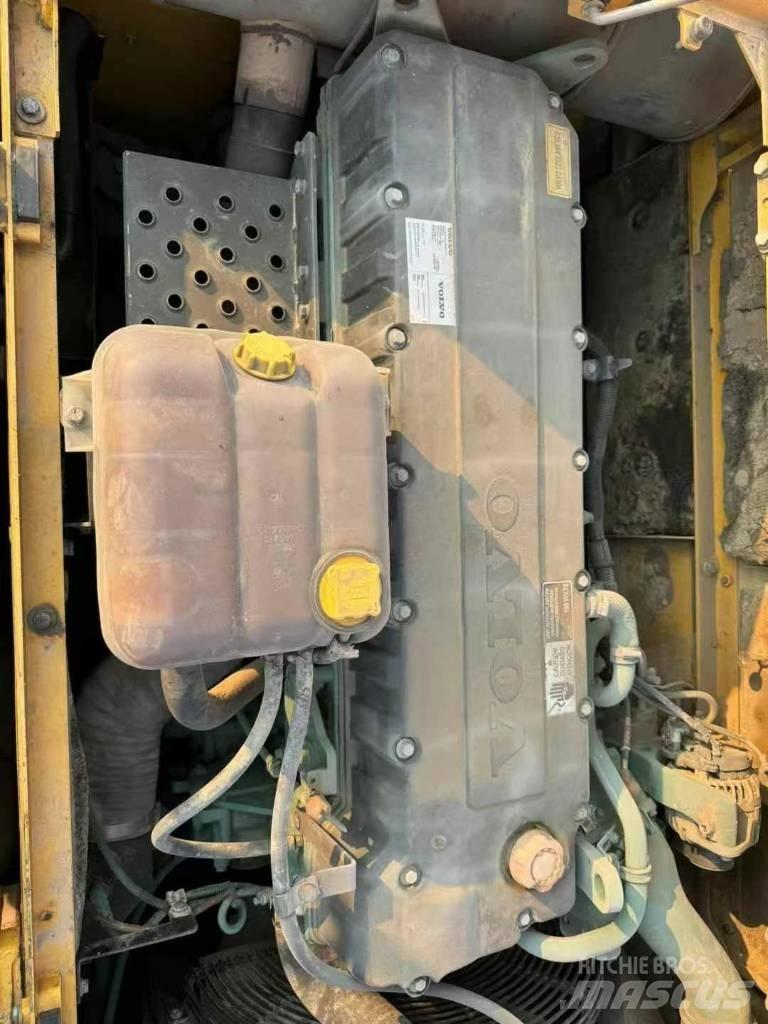 Volvo ec360D Bageri guseničari