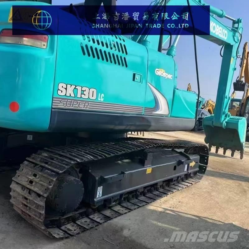 Kobelco SK 140 Midi bageri 7t – 12t