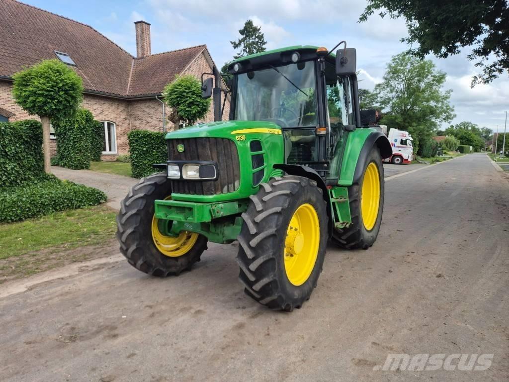 John Deere 6130 Traktori
