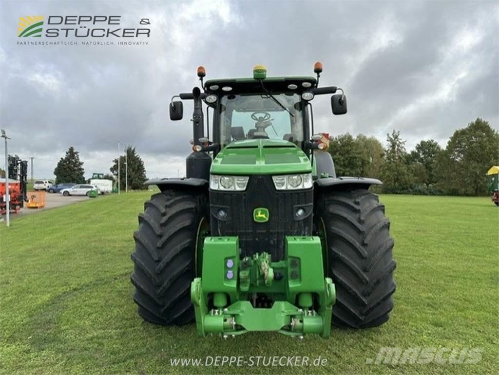 John Deere 8370R Traktori