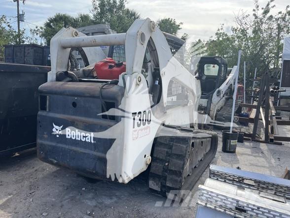 Bobcat T300 Skid steer mini utovarivači