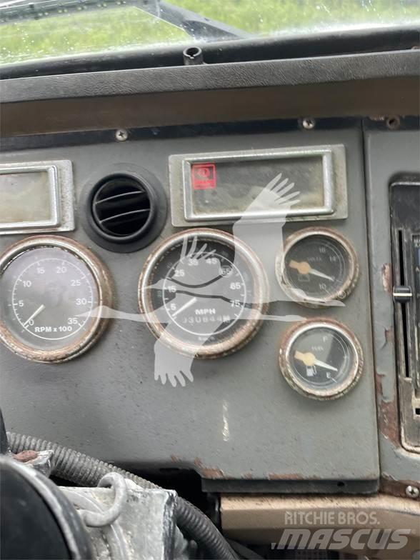Ford 8000 Kamioni za vodu