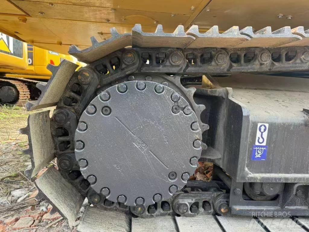 Komatsu 360-7 Bageri guseničari