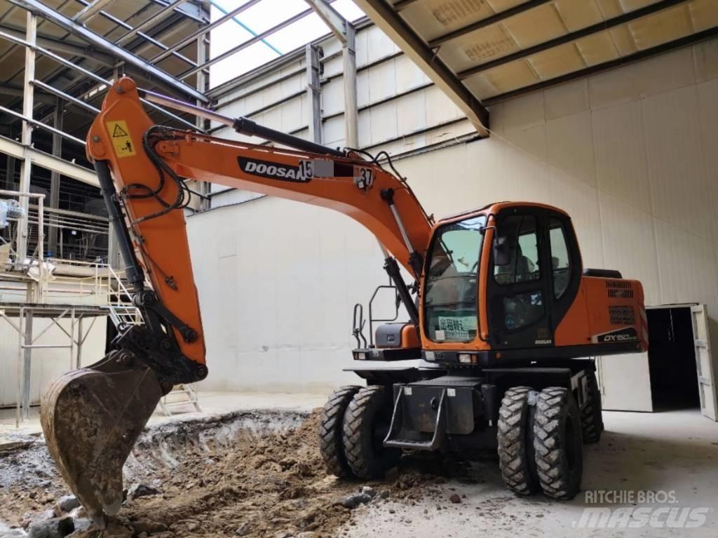 Doosan DX 150W-9C Bageri točkaši