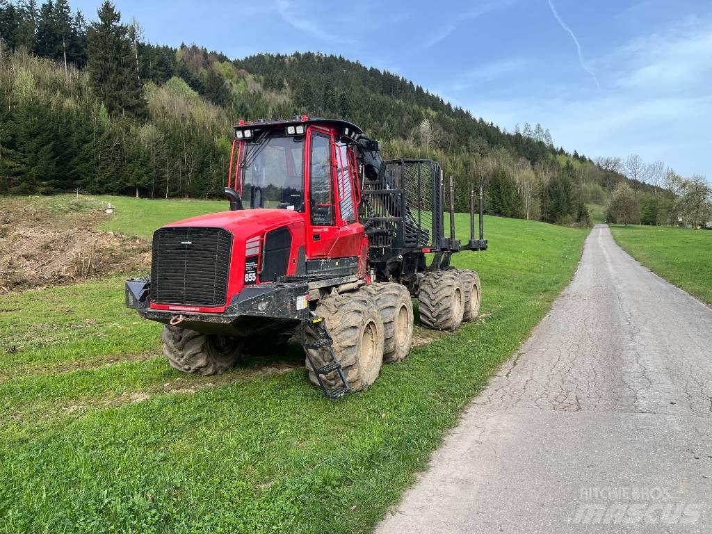 Komatsu 855 Forvarderi