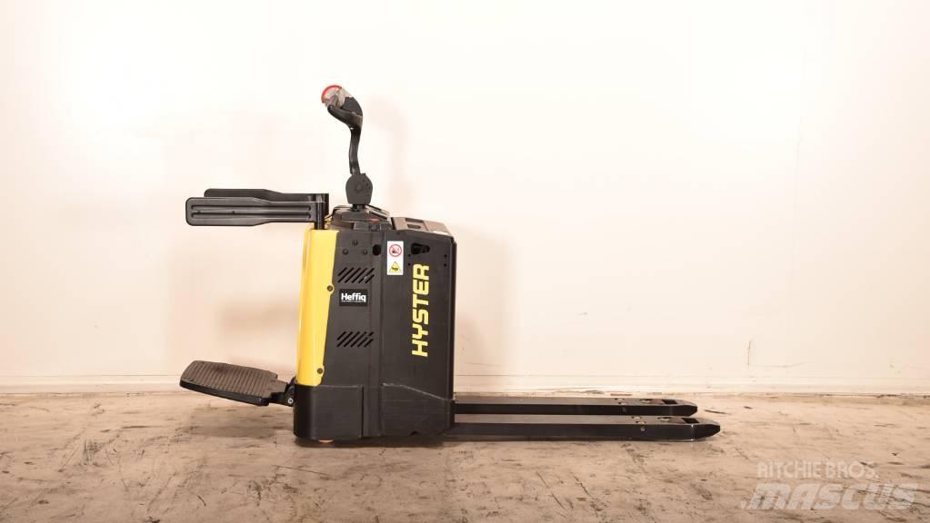 Hyster P 2.0 S Nisko podizni električni viljuškar sa stajalištom