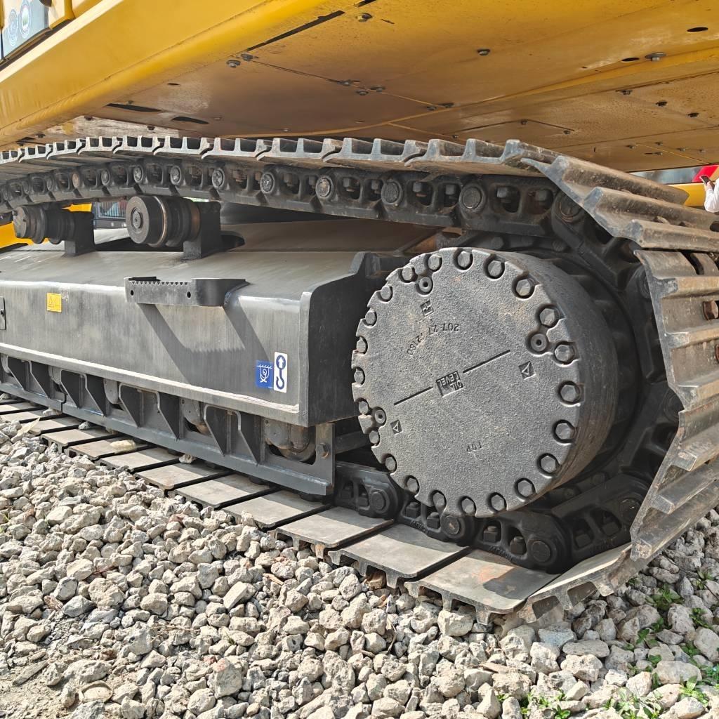 Komatsu 350LC-8 Bageri guseničari