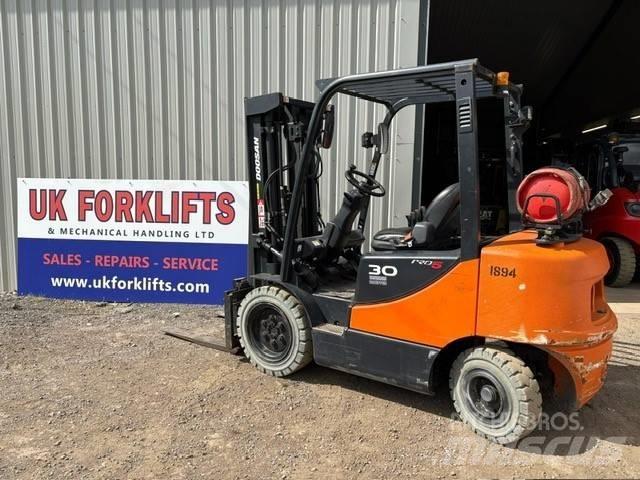Doosan G 30 E-5 Plinski viljuškari