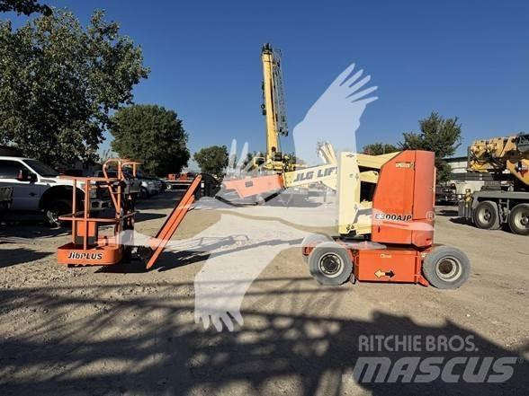 JLG E300AJP Zglobne podizne platforme