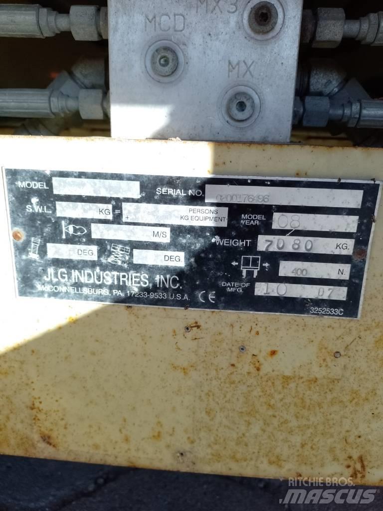 JLG 4394 RT Makazaste platforme