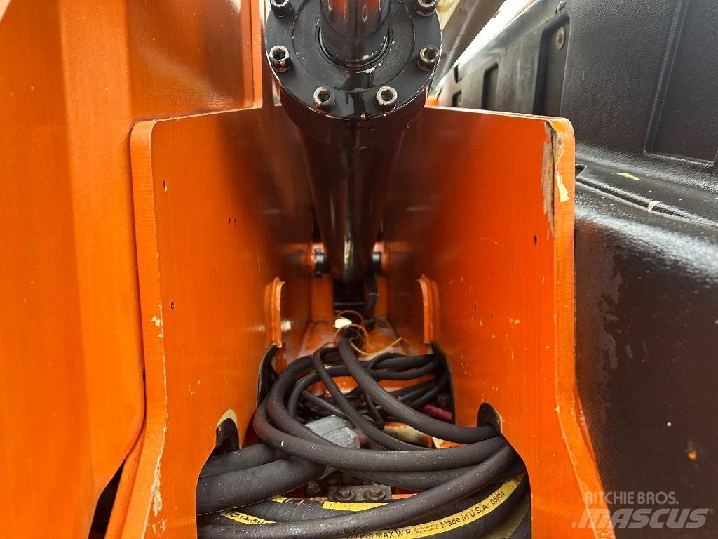 JLG 660 SJ Teleskopske podizne platforme