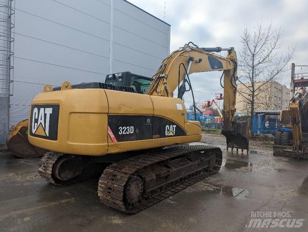 CAT 323 D Bageri guseničari