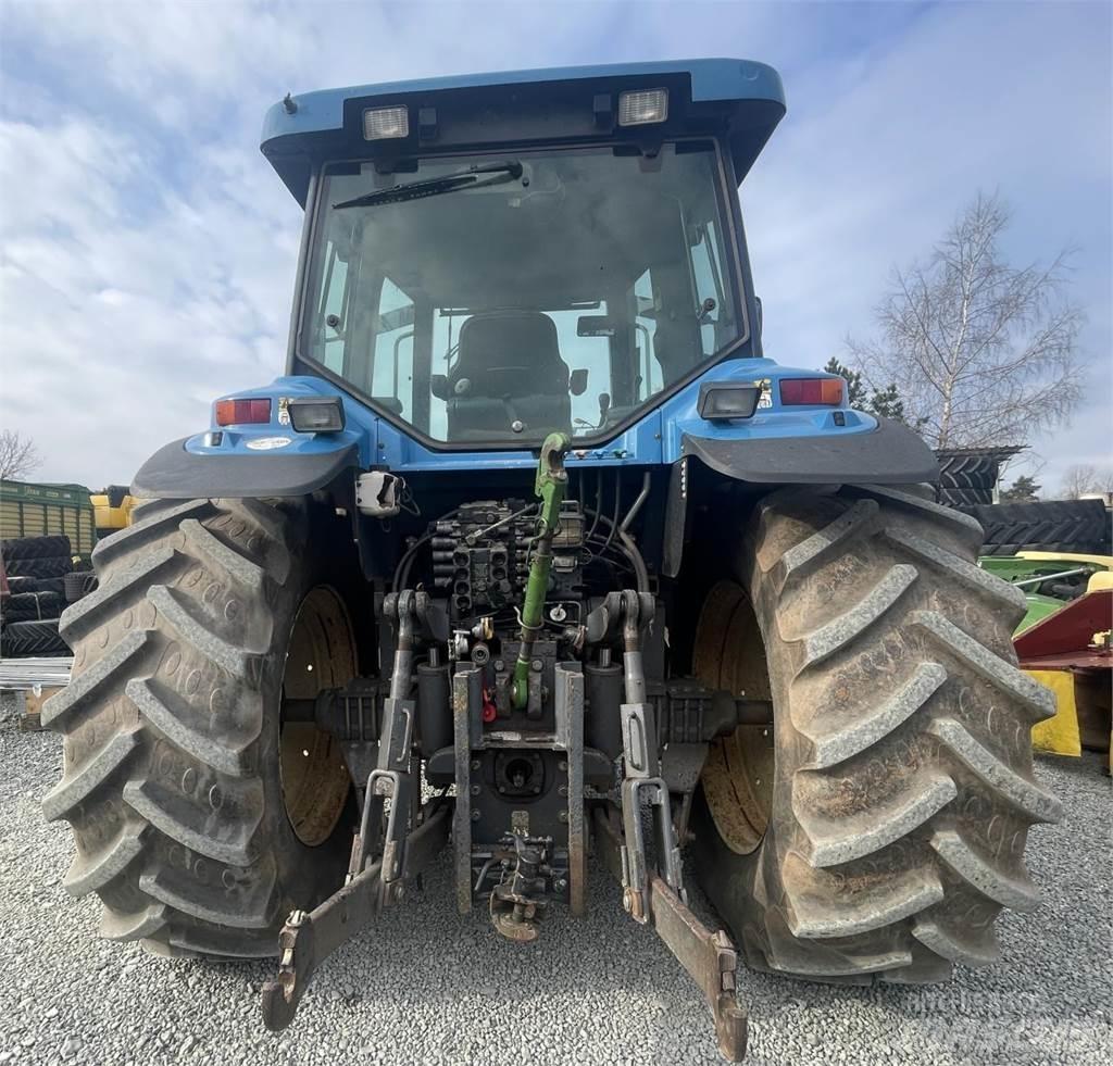 New Holland 8670 Traktori