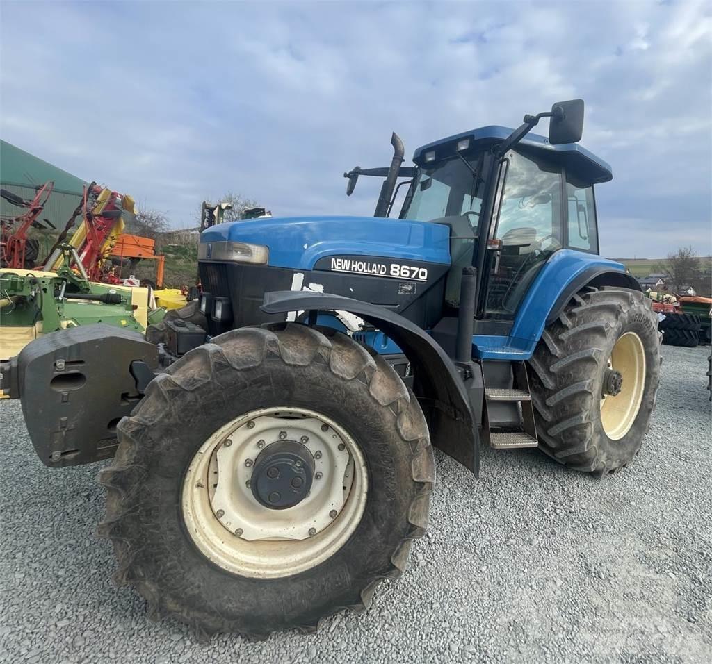 New Holland 8670 Traktori