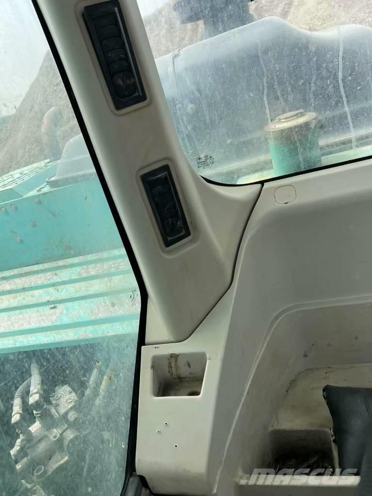 Kobelco SK260 Bageri guseničari