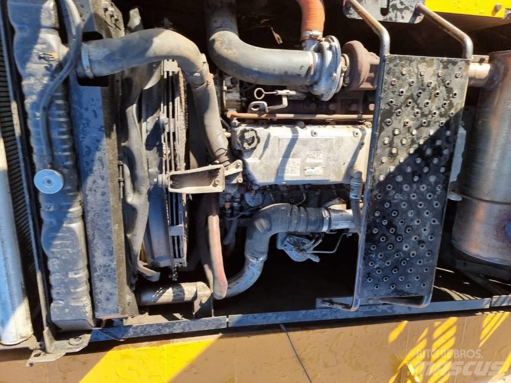 CASE CX 330 LC Bageri guseničari