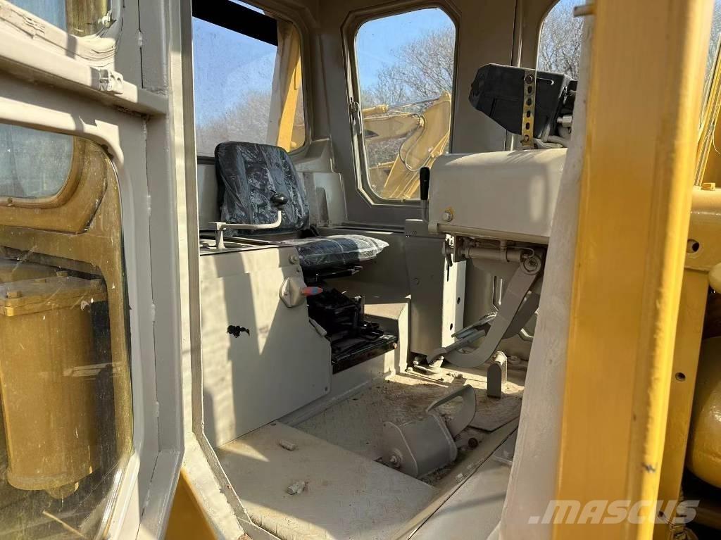 CAT D 8 K Buldožeri guseničari