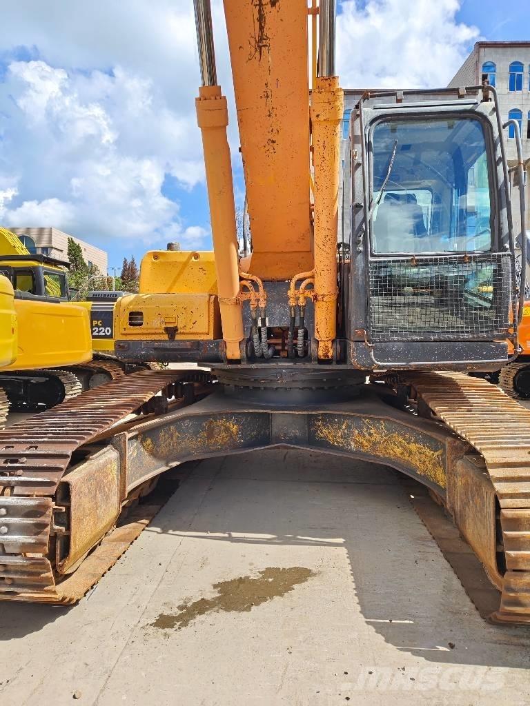 Hyundai R305LC-7 Bageri guseničari