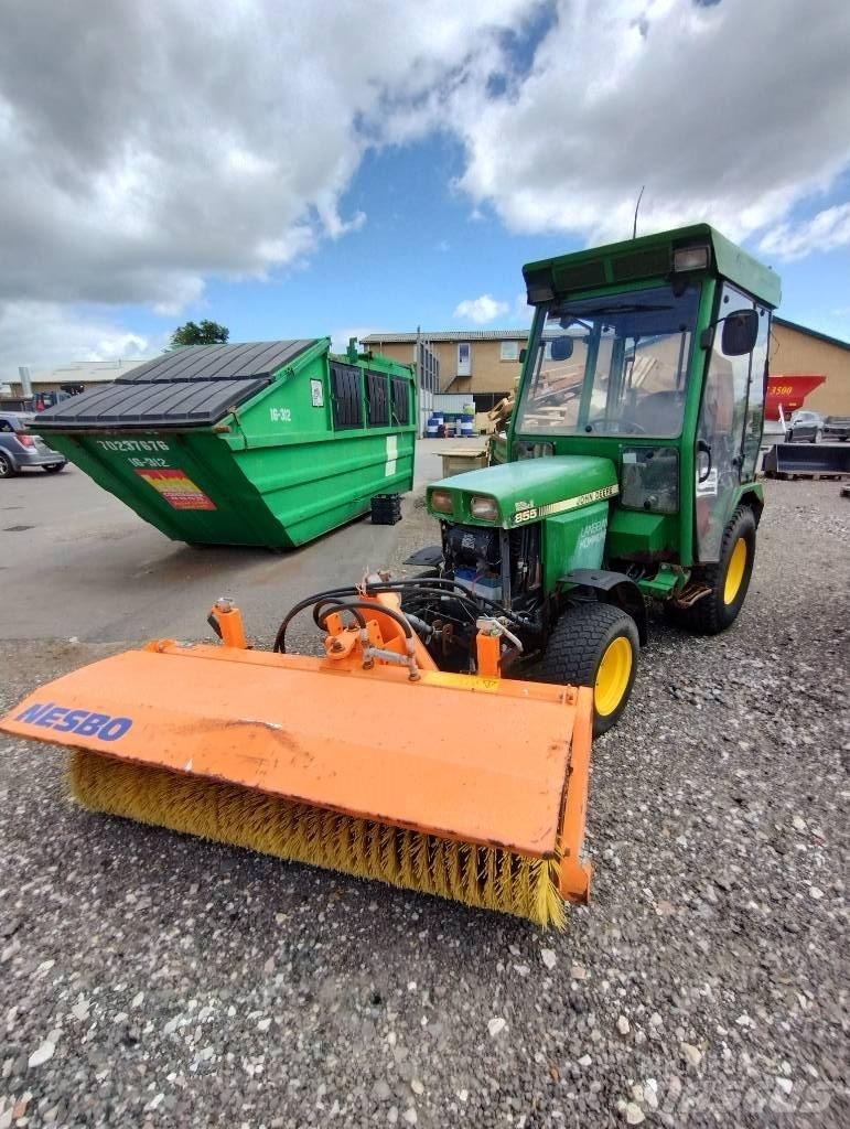 John Deere 955 Manji traktori