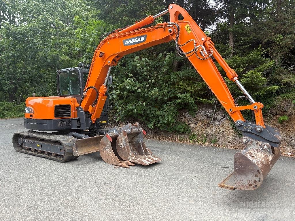 Doosan DX 85 R Midi bageri 7t – 12t