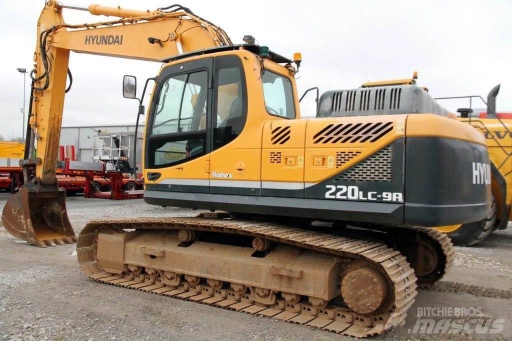 Hyundai Robex 220 LC Bageri guseničari