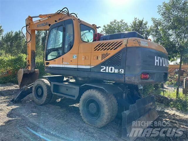 Hyundai 210W Bageri točkaši