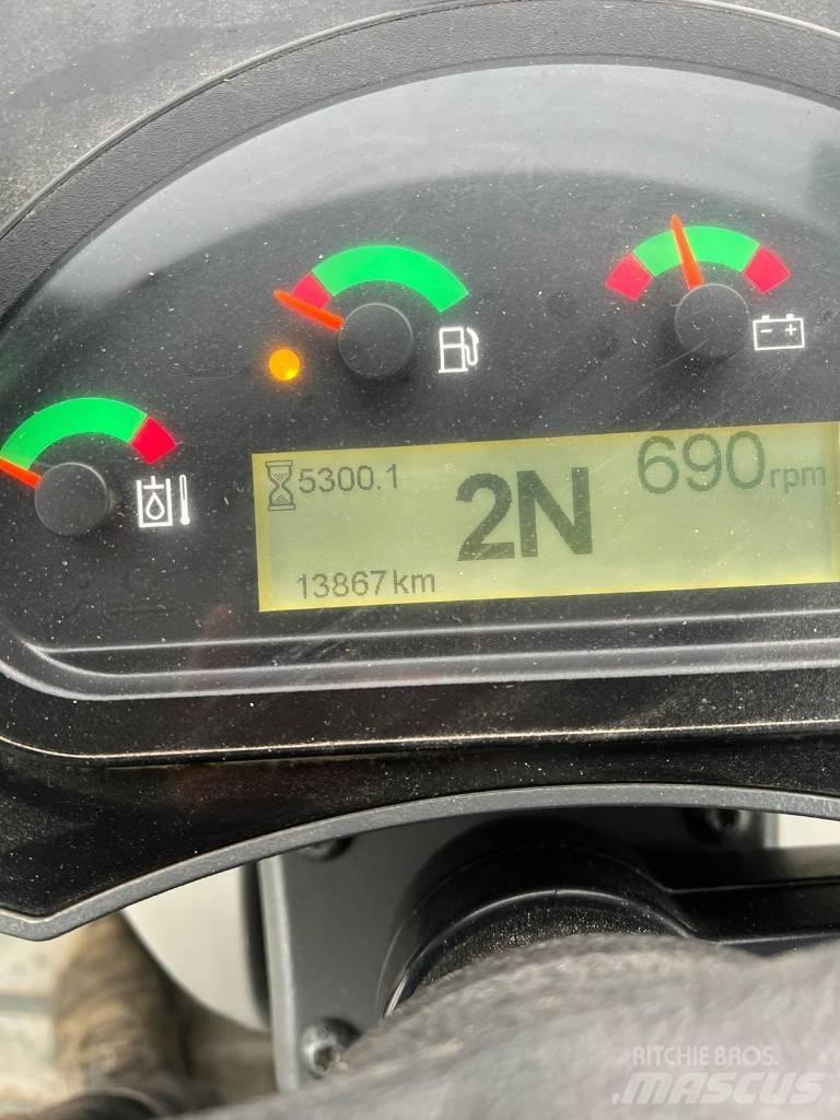 CAT 906 M Utovarivači na točkove