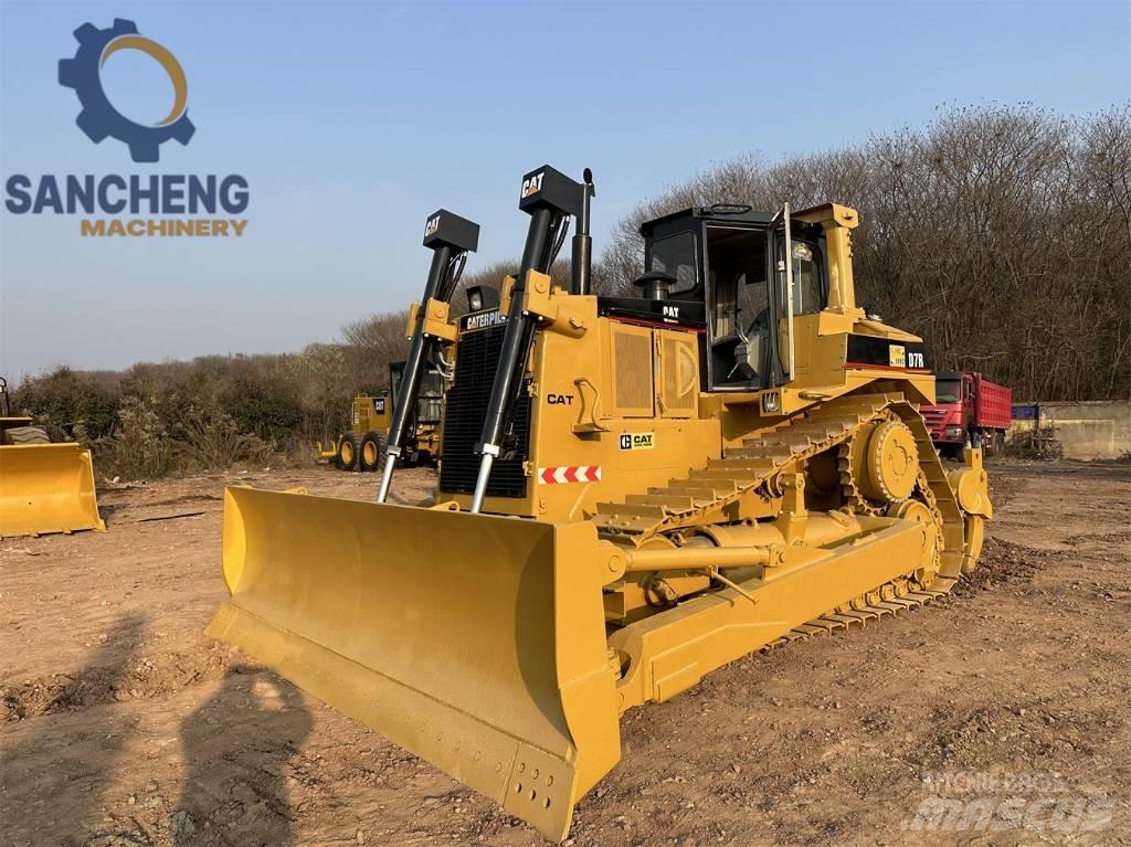 CAT D 7 R Buldožeri guseničari