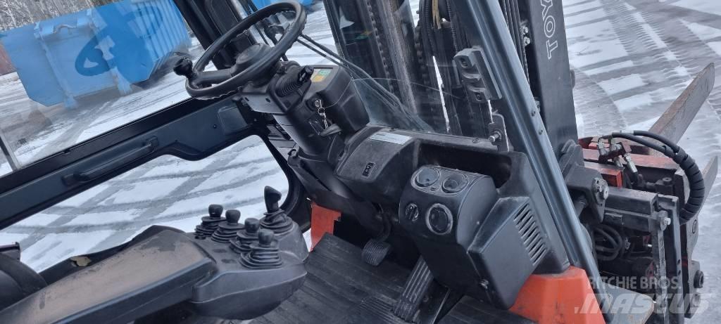 Toyota 7 FBMF 30 Električni viljuškari