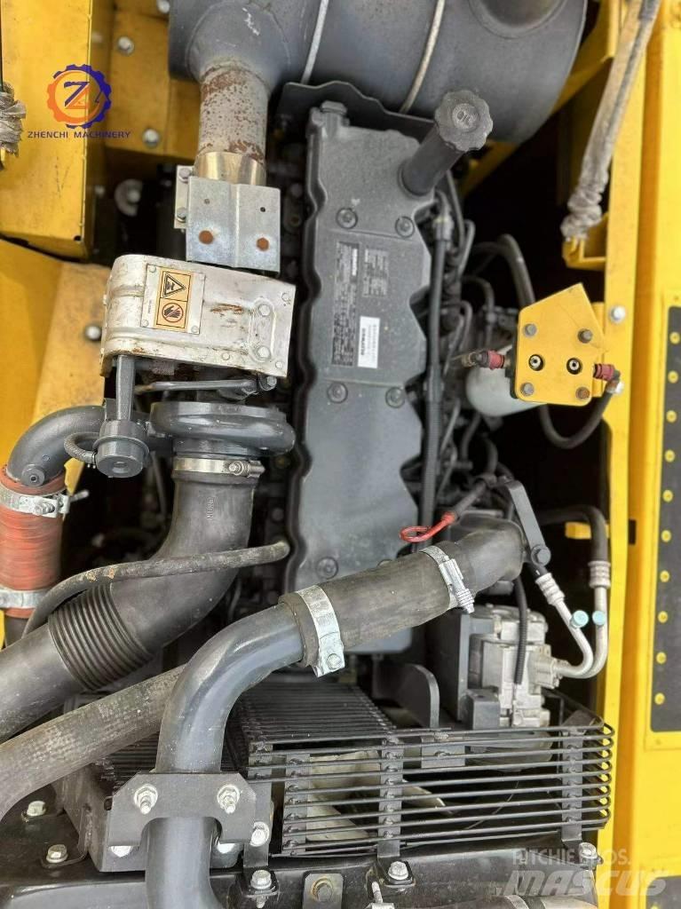 Komatsu PC 240-8 Bageri guseničari