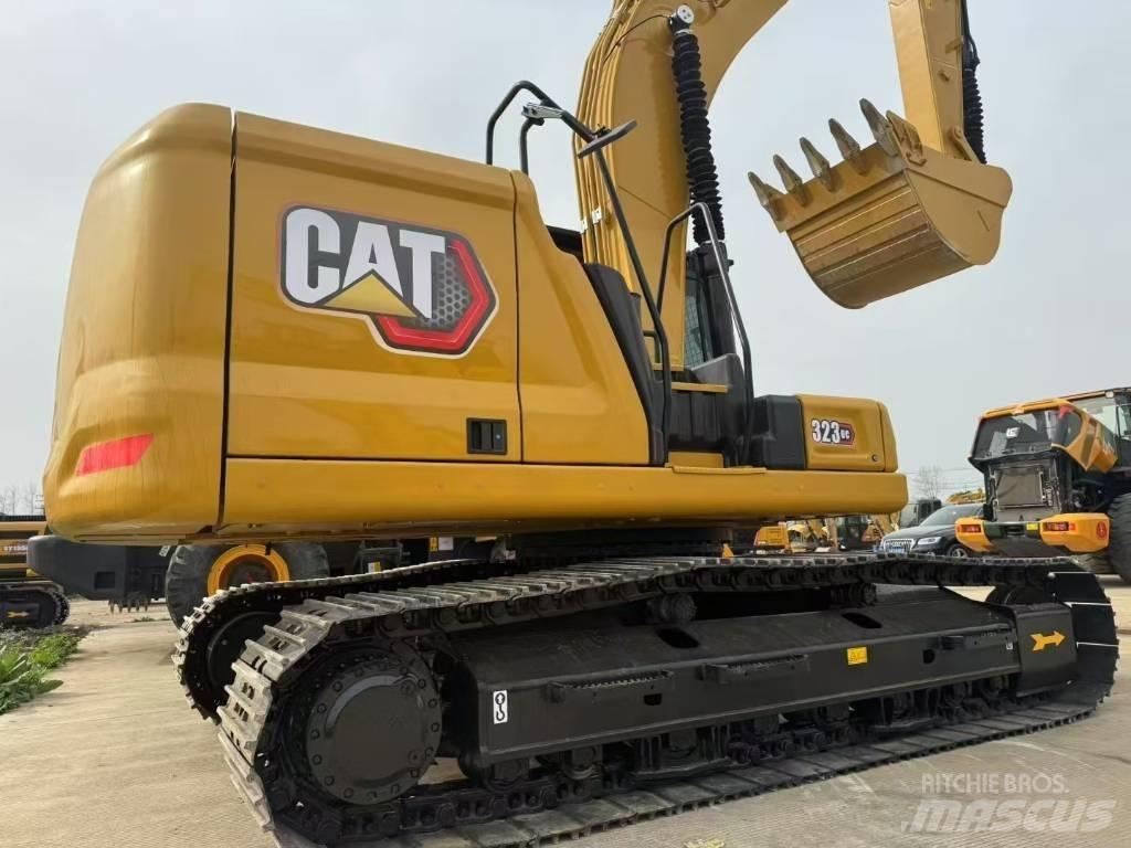 CAT 323GC Bageri guseničari