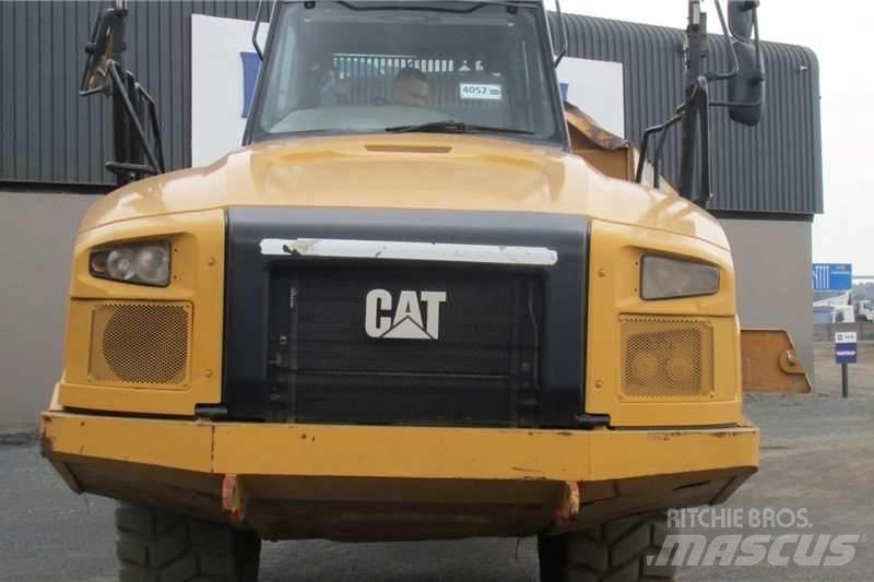 CAT 730C2 Zglobni damperi