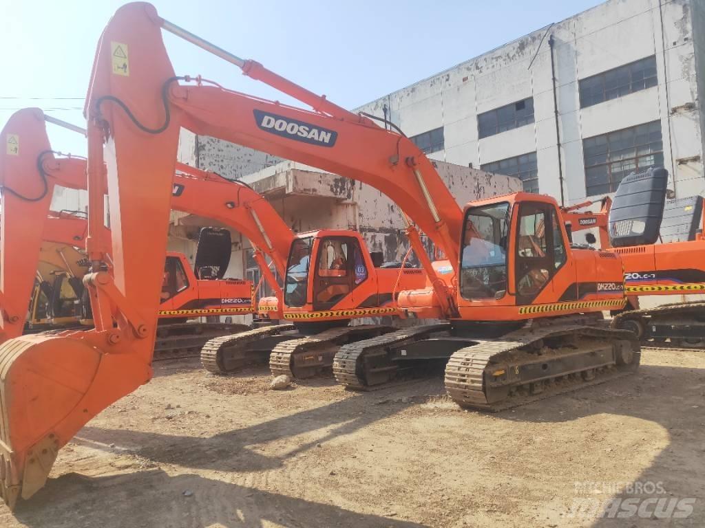 Doosan DH220LC-7 Bageri guseničari