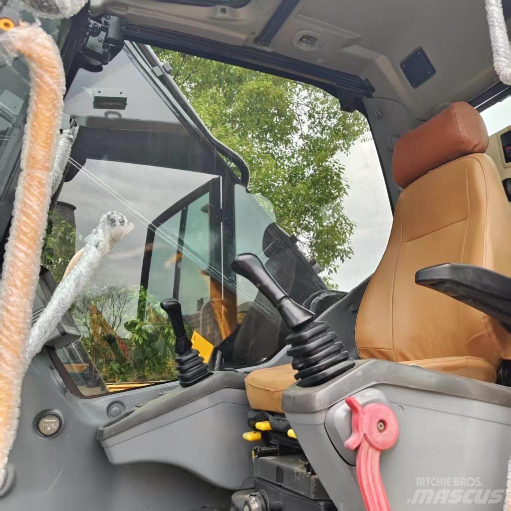 Volvo EC 380 Bageri guseničari