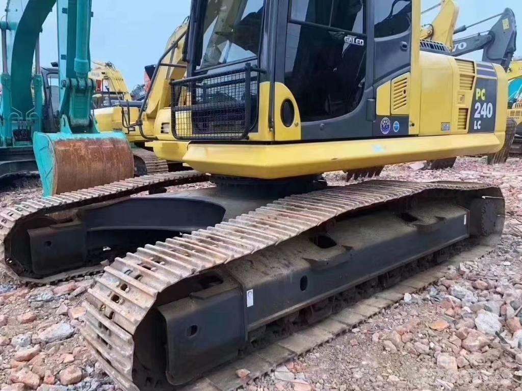 Komatsu PC 240 Bageri guseničari