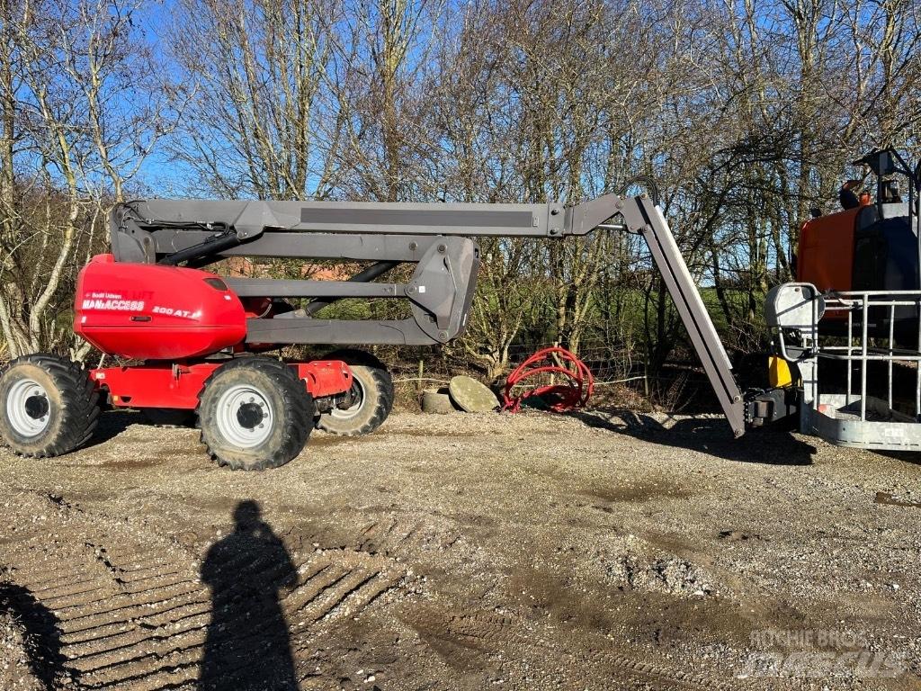 Manitou 200 ATJ Zglobne podizne platforme