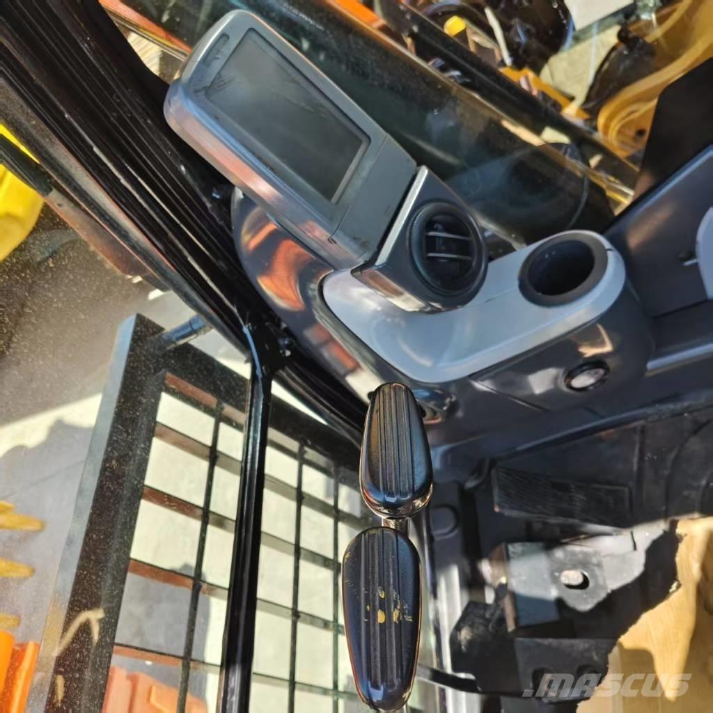 CAT 320 D Bageri guseničari