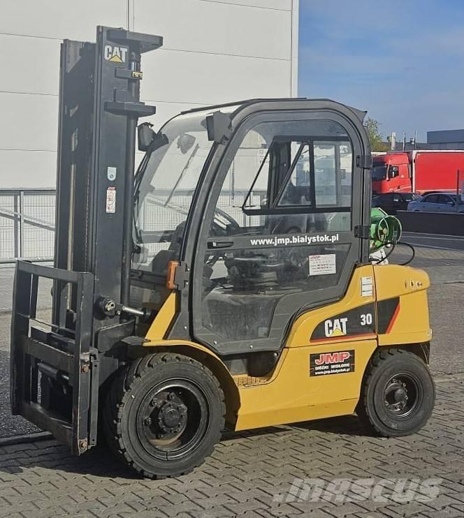 CAT GP 30 N Plinski viljuškari
