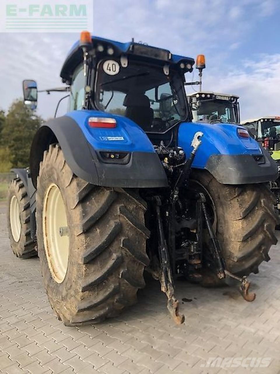 New Holland t7-315 Traktori