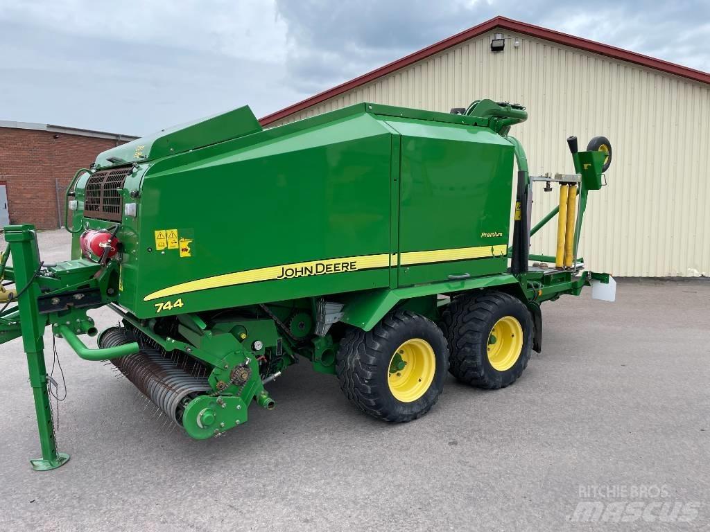 John Deere 744 H Prese/balirke za rolo bale