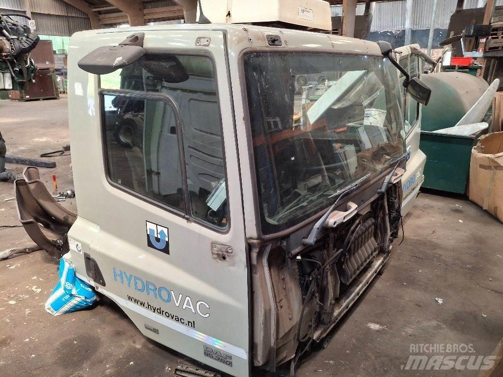 DAF CF 85.360 Kabine i unutrašnjost