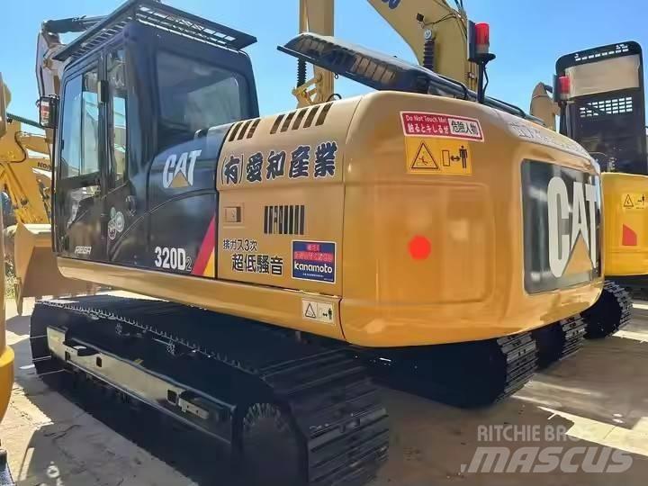 CAT CAT320D2 Midi bageri 7t – 12t