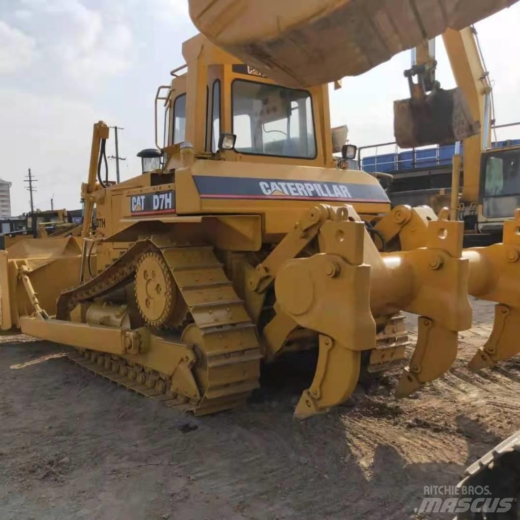 CAT D 7  H Buldožeri guseničari
