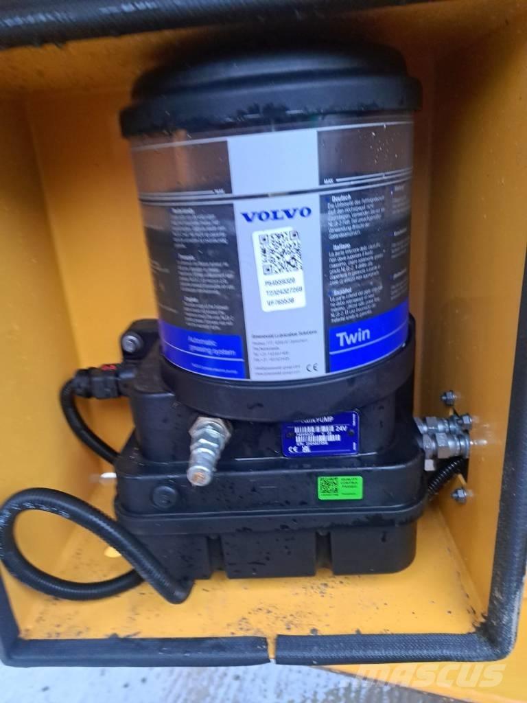 Volvo A 25 G Zglobni damperi