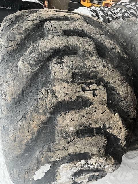 Nokian 710/45-26,5 Gume, točkovi i felne