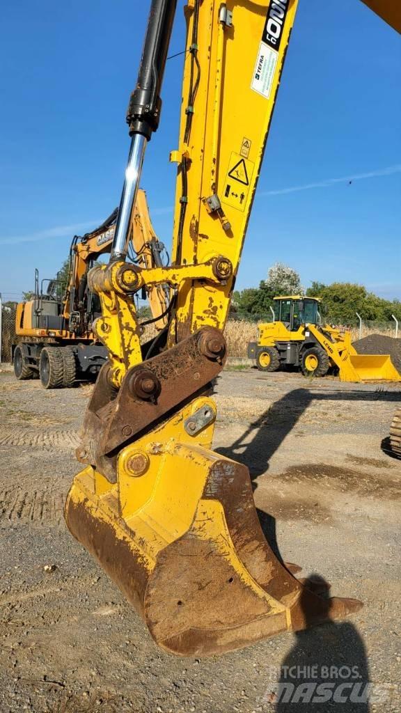 JCB JS 220 LC Bageri guseničari