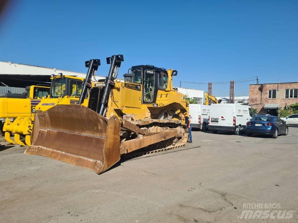 CAT D8R Buldožeri guseničari