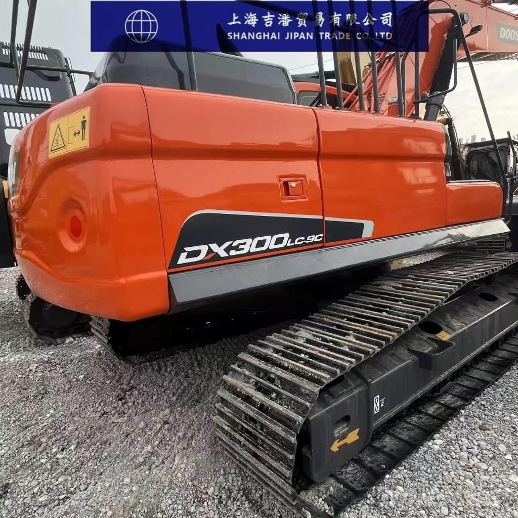 Doosan DX 300 LC Bageri guseničari